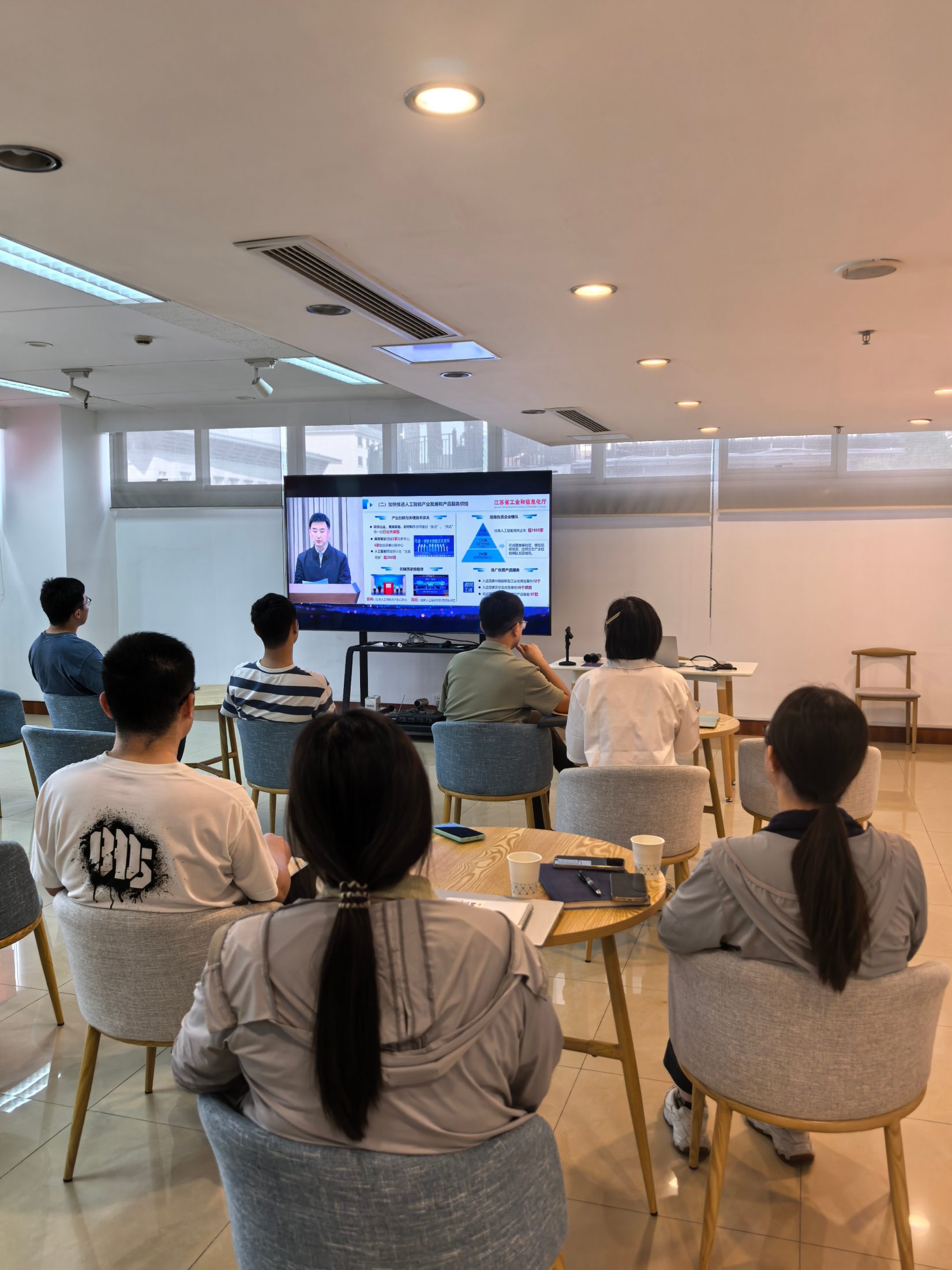 省“人工智能+制造”路演会议常州 OPC 观摩