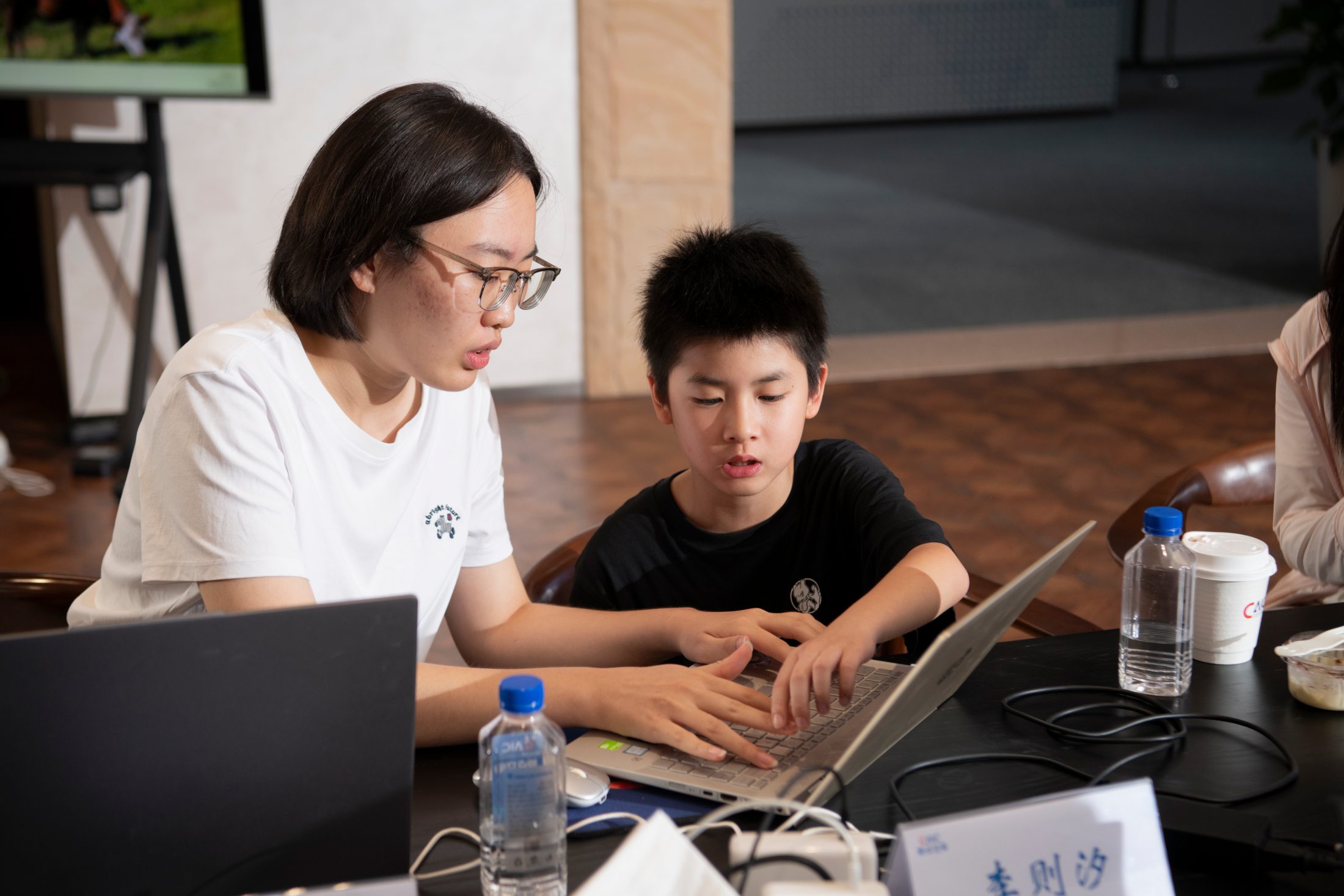 亿级 Token AI Agent 黑客松
